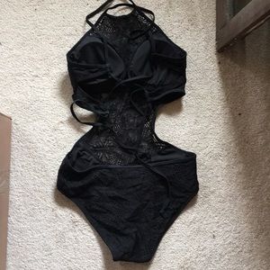 occultus lace swimsuit